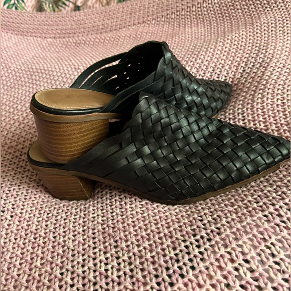 Jo Mercer Sargo low heels mules black leather size 38 (7 Aus)excellent condition - Picture 4 of 9